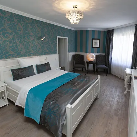 Prinz Anton Hotel 3*