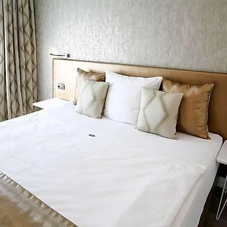 Prinz Anton Hotel 3*