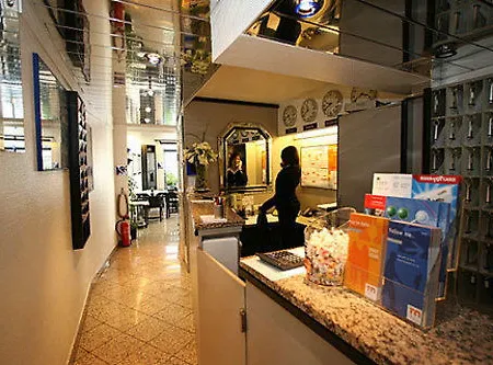 プリンツ アントン デュッセルドルフ