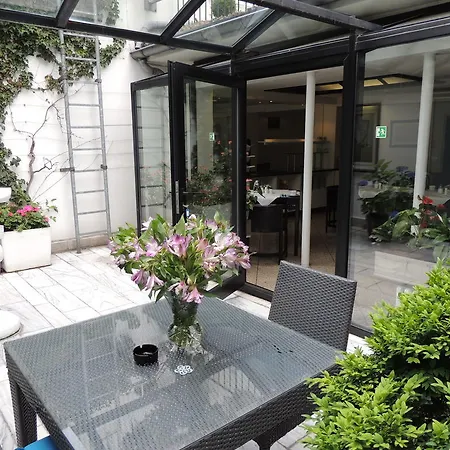 プリンツ アントン デュッセルドルフ